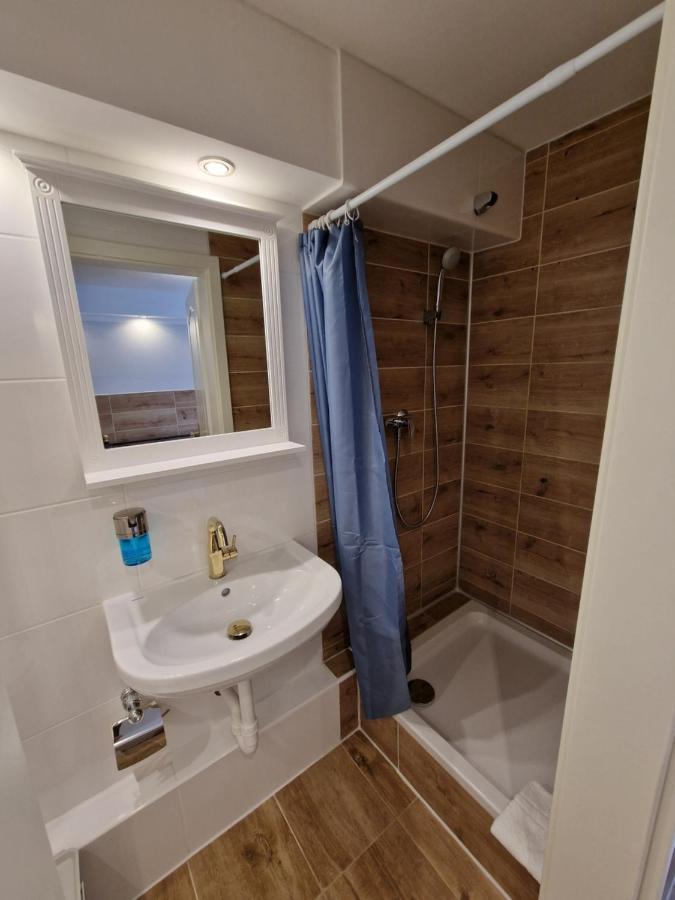 Hotel Kenny & Henry Cuxhaven Exteriör bild