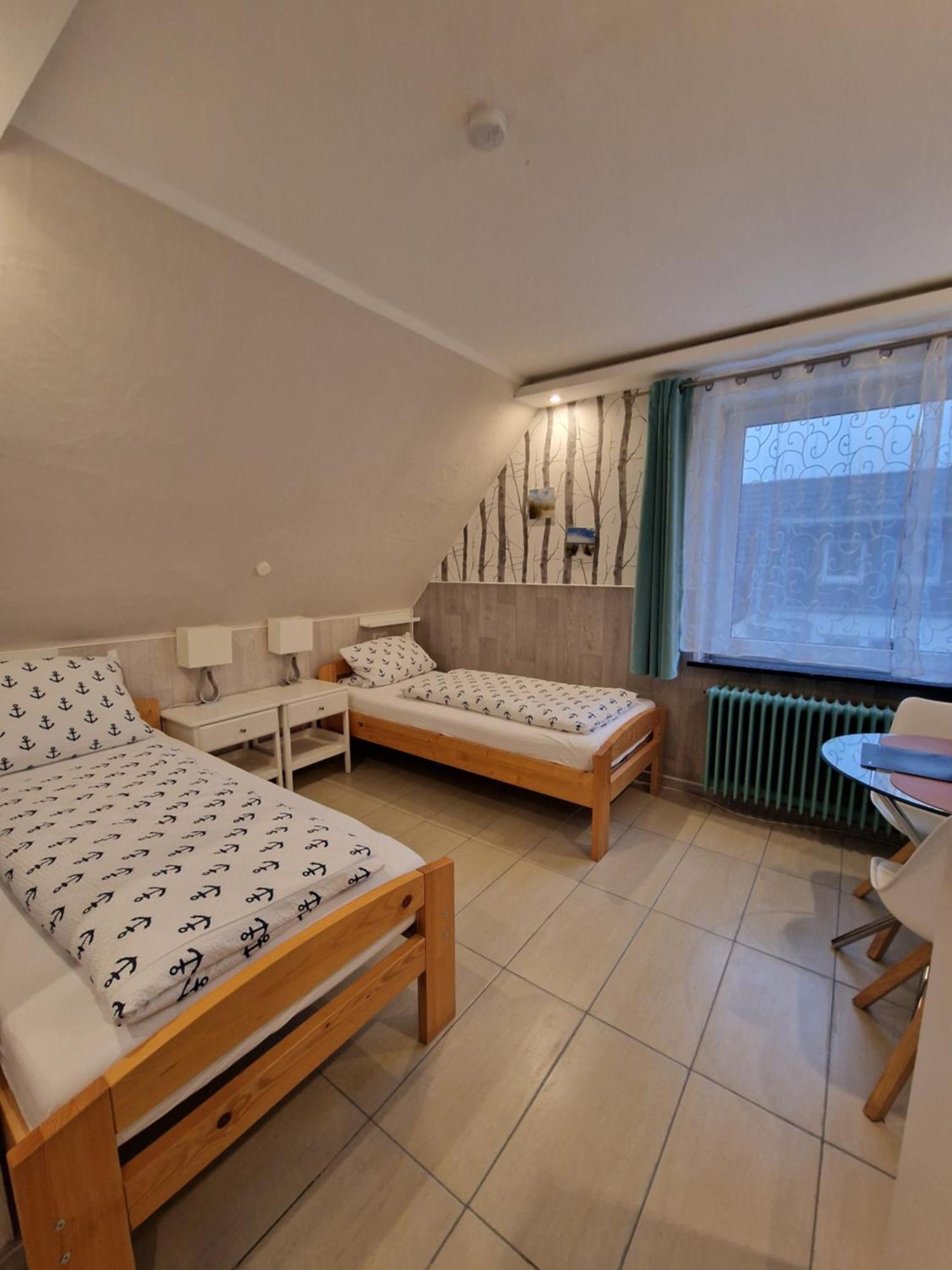 Hotel Kenny & Henry Cuxhaven Exteriör bild